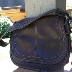 Fossil vintage style handbag. Top stitch trim